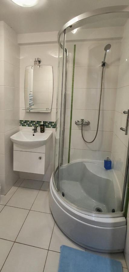 Holiday Home Slavia New S8 Miedzyzdroje Z Antresola I Balkonem Przy Plazy Kültér fotó