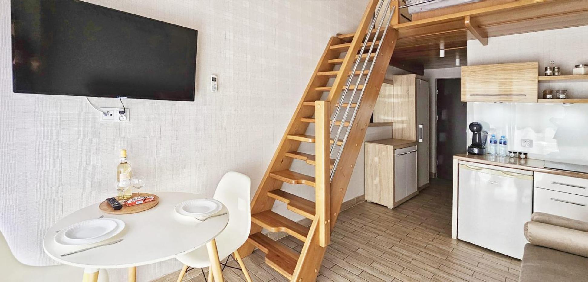 Holiday Home Slavia New S8 Miedzyzdroje Z Antresola I Balkonem Przy Plazy Kültér fotó
